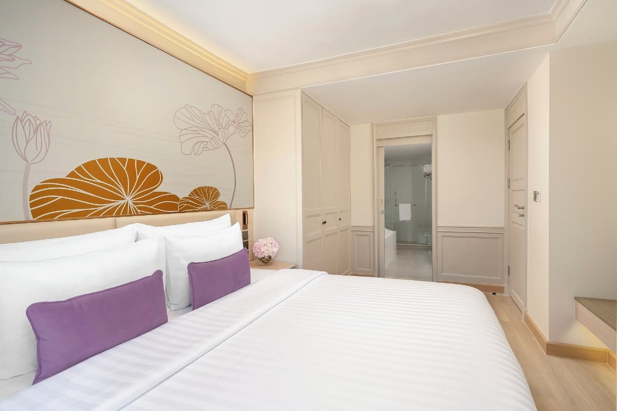 One Bedroom Balcony Residence Suite | Una cassaforte in camera, ferro/asse da stiro, Wi-Fi gratuito, lenzuola