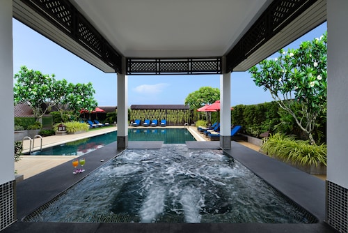 Centre Point Plus Hotel Pratunam