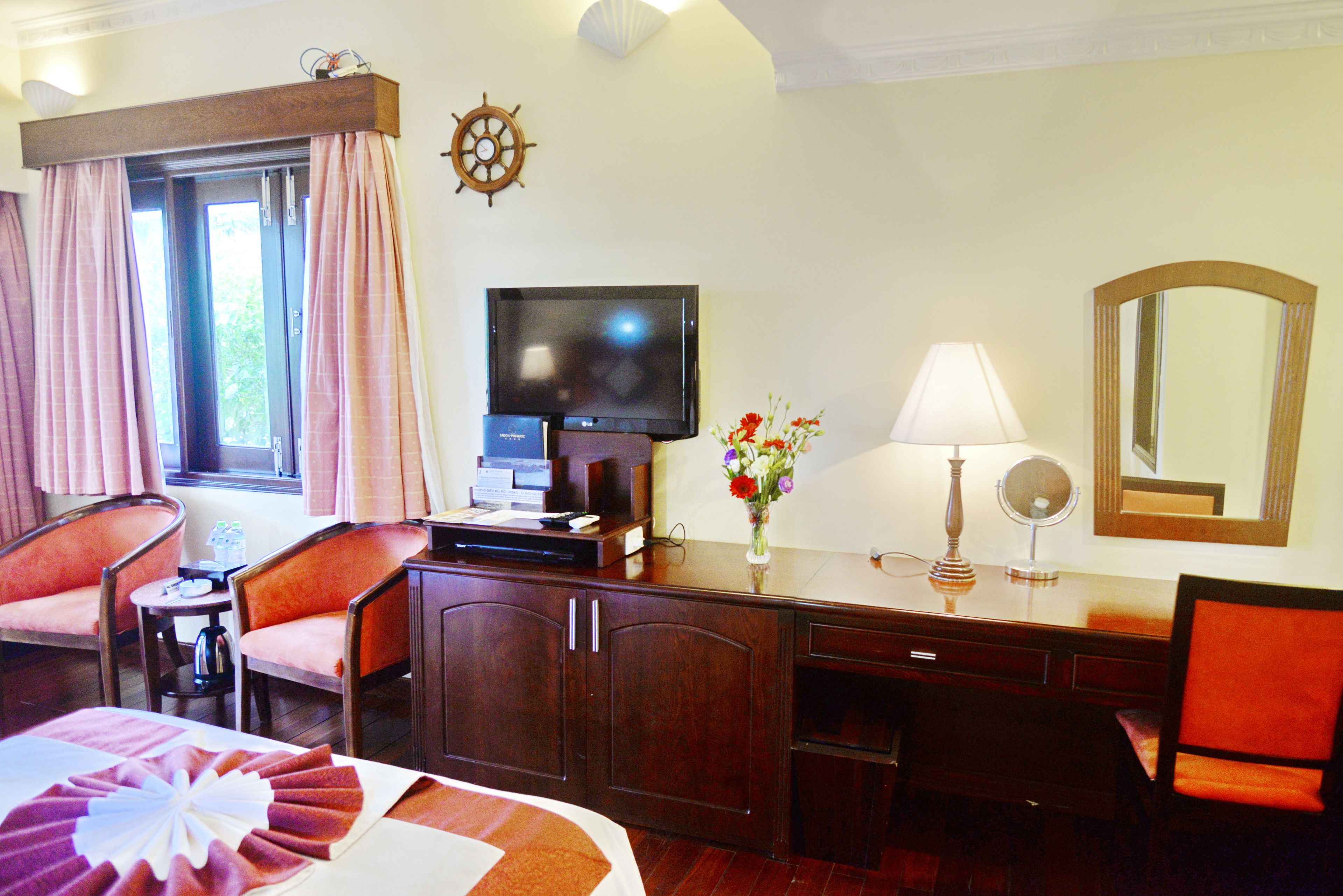 presidential suite, garden view | minibar, in-room safe, desk, free cots/infant beds