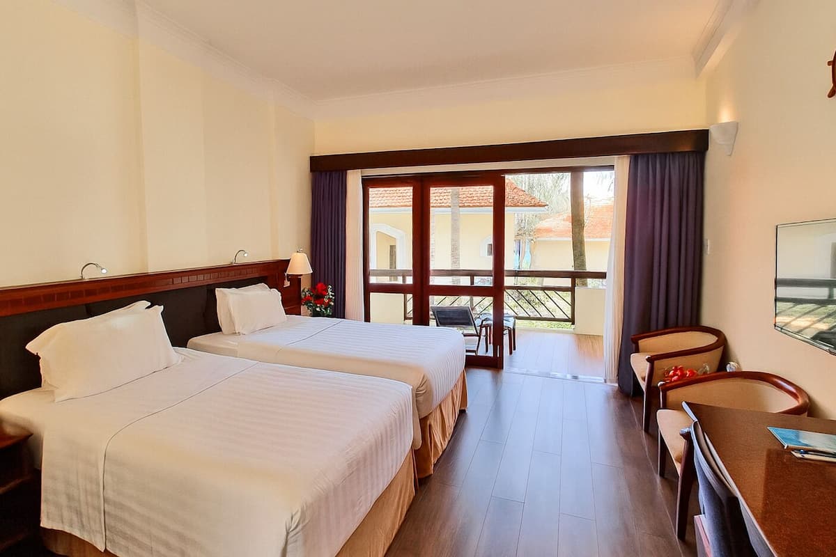 Panorama Room, Garden View
