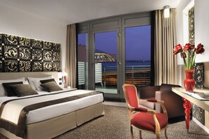 Premium bedding, down duvets, minibar, in-room safe