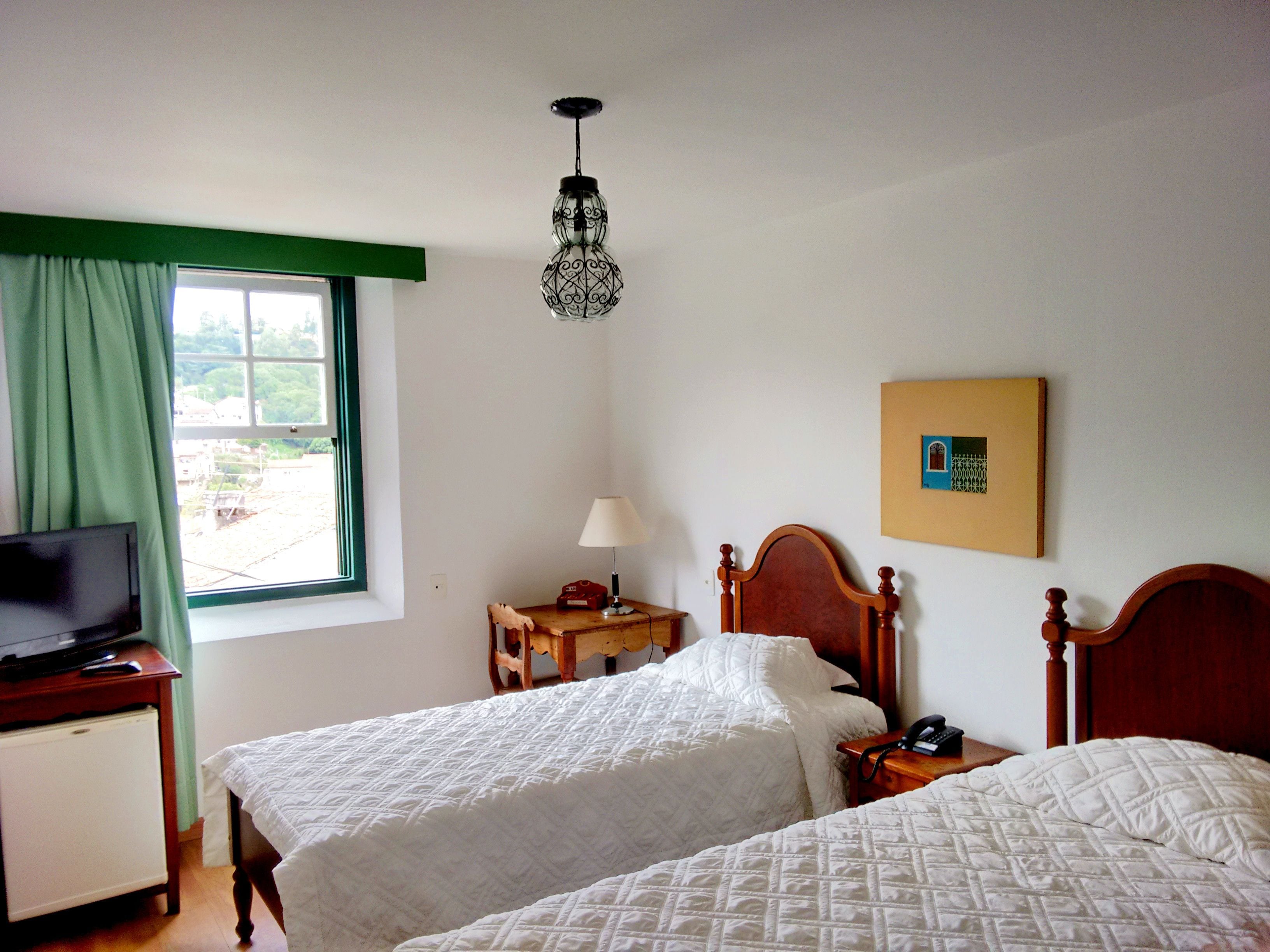 1 bedroom, hypo-allergenic bedding, pillow-top beds, minibar