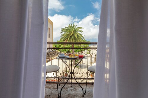 Villa Zina Park Hotel