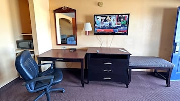 Premium bedding, down duvets, desk, iron/ironing board