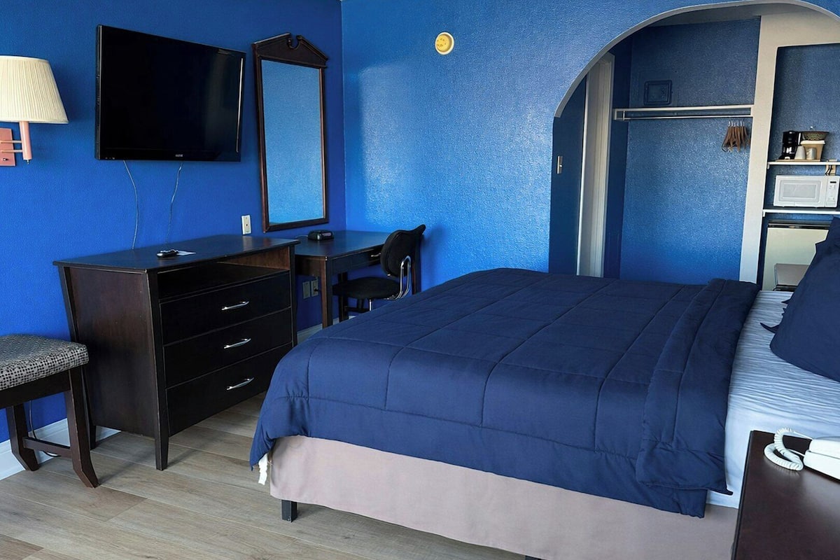 Premium bedding, down comforters, desk, iron/ironing board