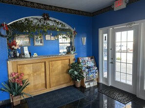 ฝ่ายต้อนรับ