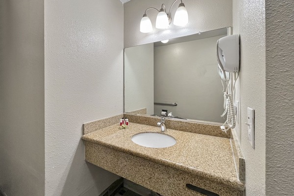 Standard Room, 2 Queen Beds, Kitchen | Bathroom | Combined shower/tub, free toiletries, hair dryer, towels