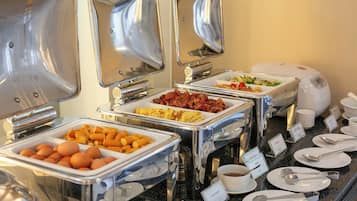 Daily continental breakfast (THB 249 per person)