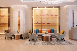 Reception - Centre Point Plus Hotel Silom (Bangkok)