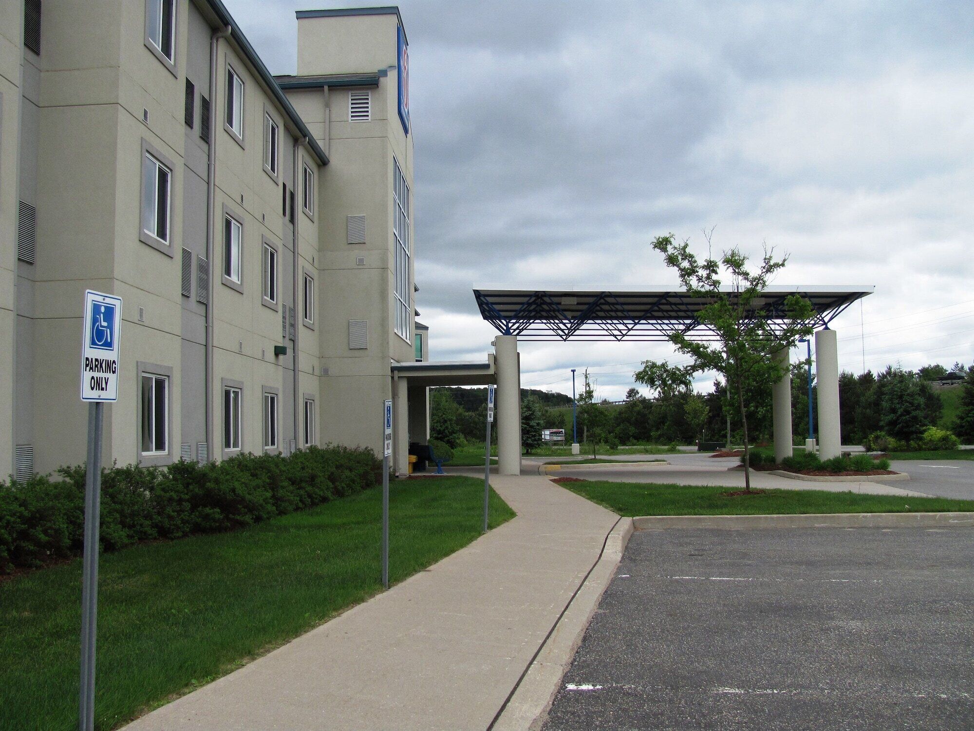 Foto - Motel 6 Huntsville, ON