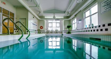 Motel 6 Huntsville, ON