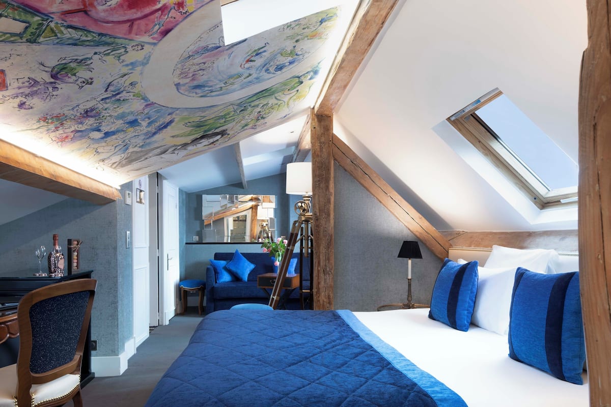 Deluxe Double or Twin Room | Premium bedding, minibar, in-room safe, individually decorated