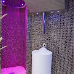 Salas de tratamiento para parejas, baño de vapor y baño turco o hammam
