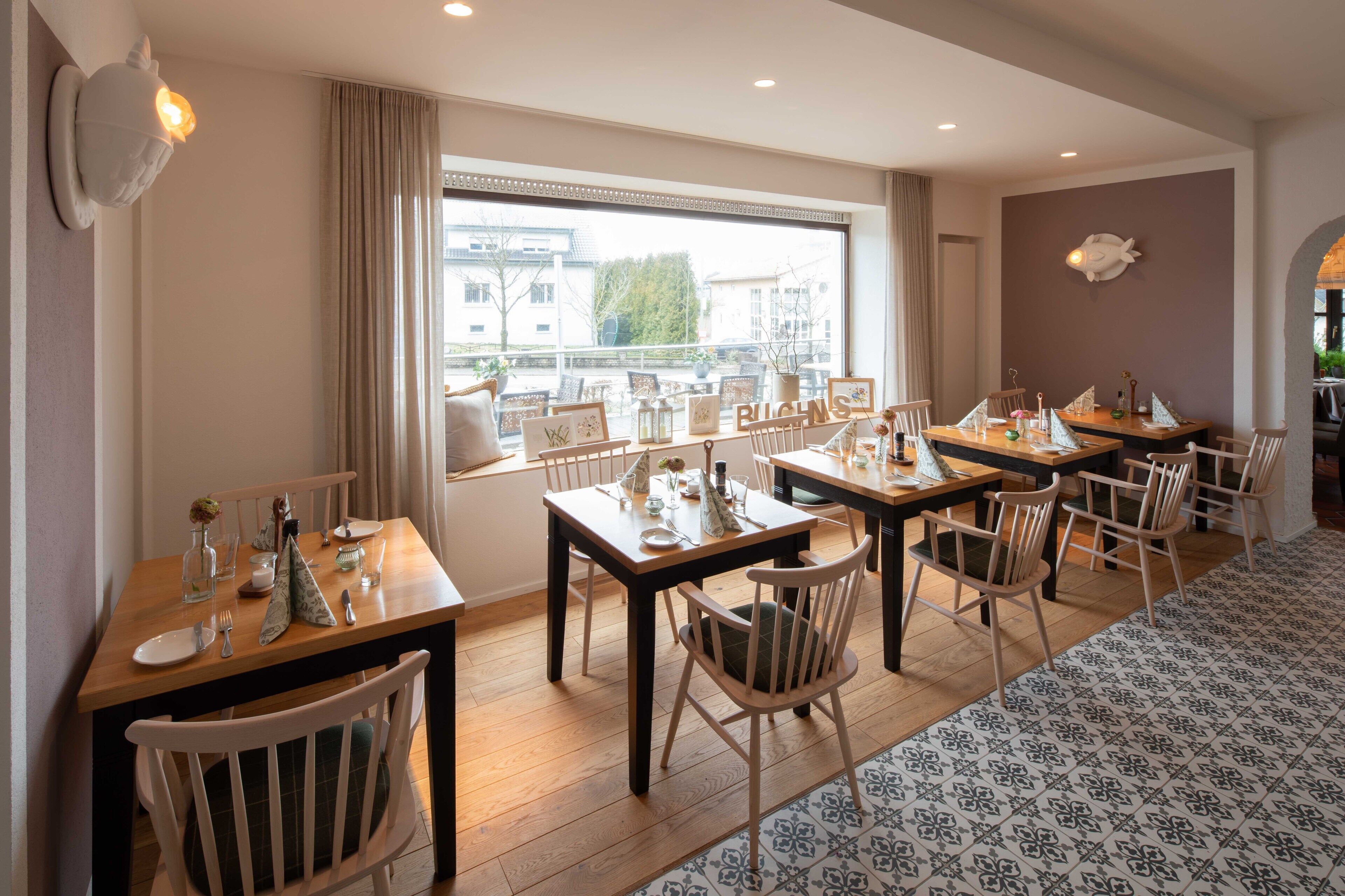 breakfast, lunch, dinner served; regional cuisine