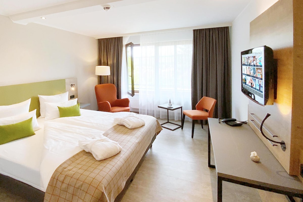 Superior Room, 1 Double Bed, Balcony | In-room safe, individually furnished, blackout drapes, cribs/infant beds
