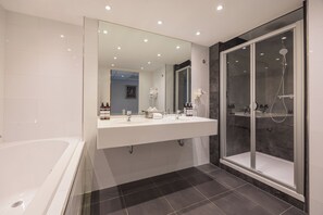 Junior-Suite | Badezimmer