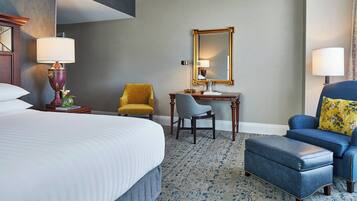 Værelse - 1 kingsize-seng - balkon - hjørneværelse | Premium-sengetøj, senge med topmadrasser, pengeskab på værelset