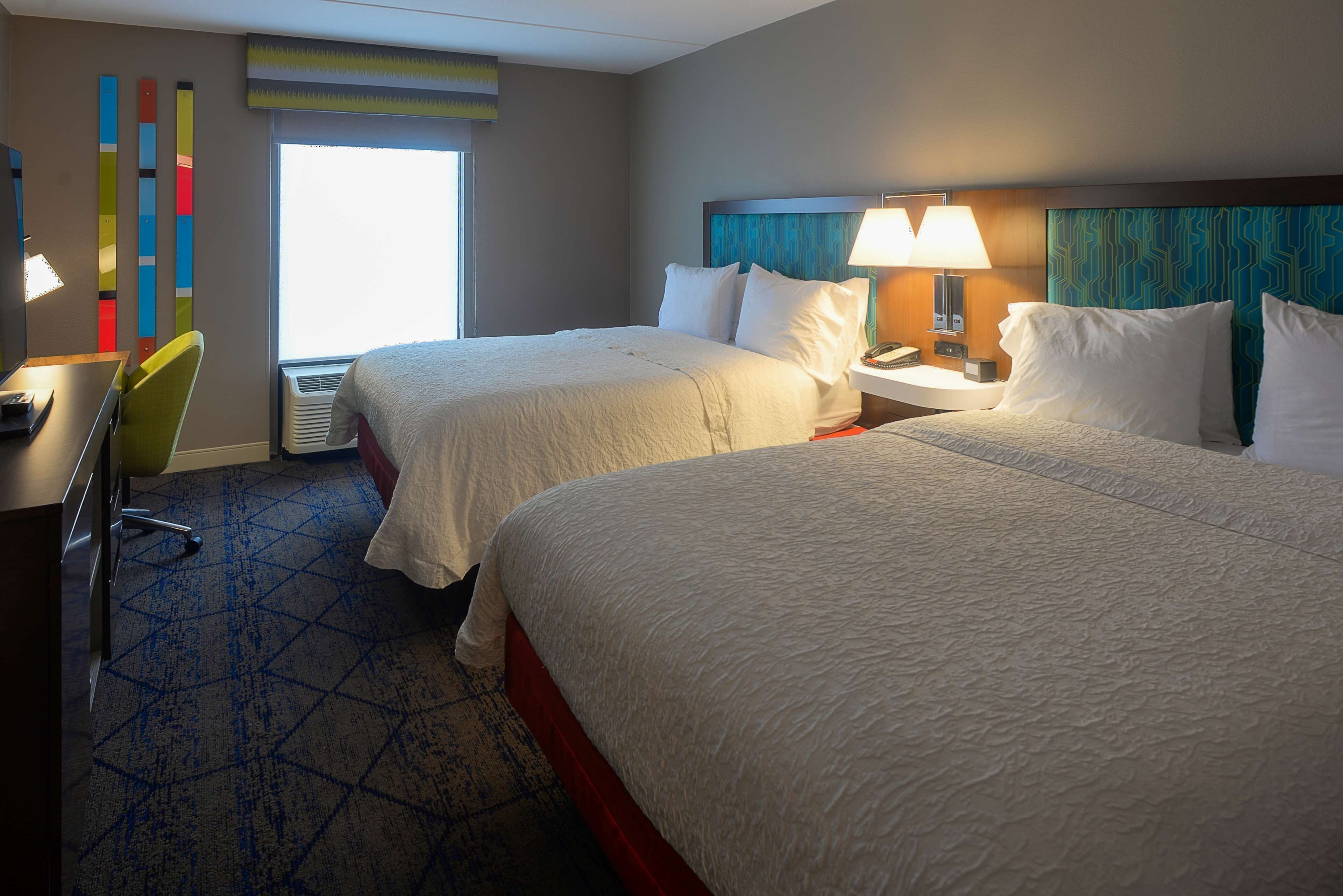 Pillowtop beds, in-room safe, desk, laptop workspace