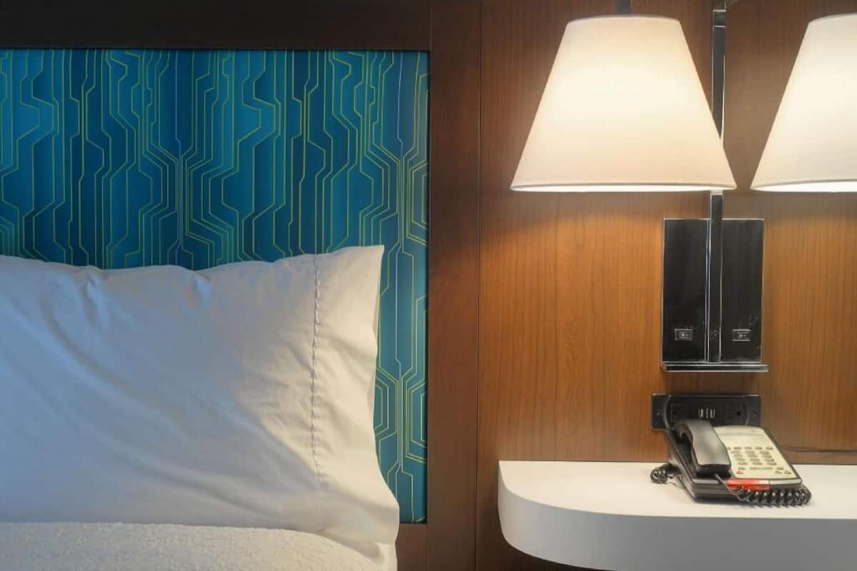 Pillowtop beds, in-room safe, desk, laptop workspace