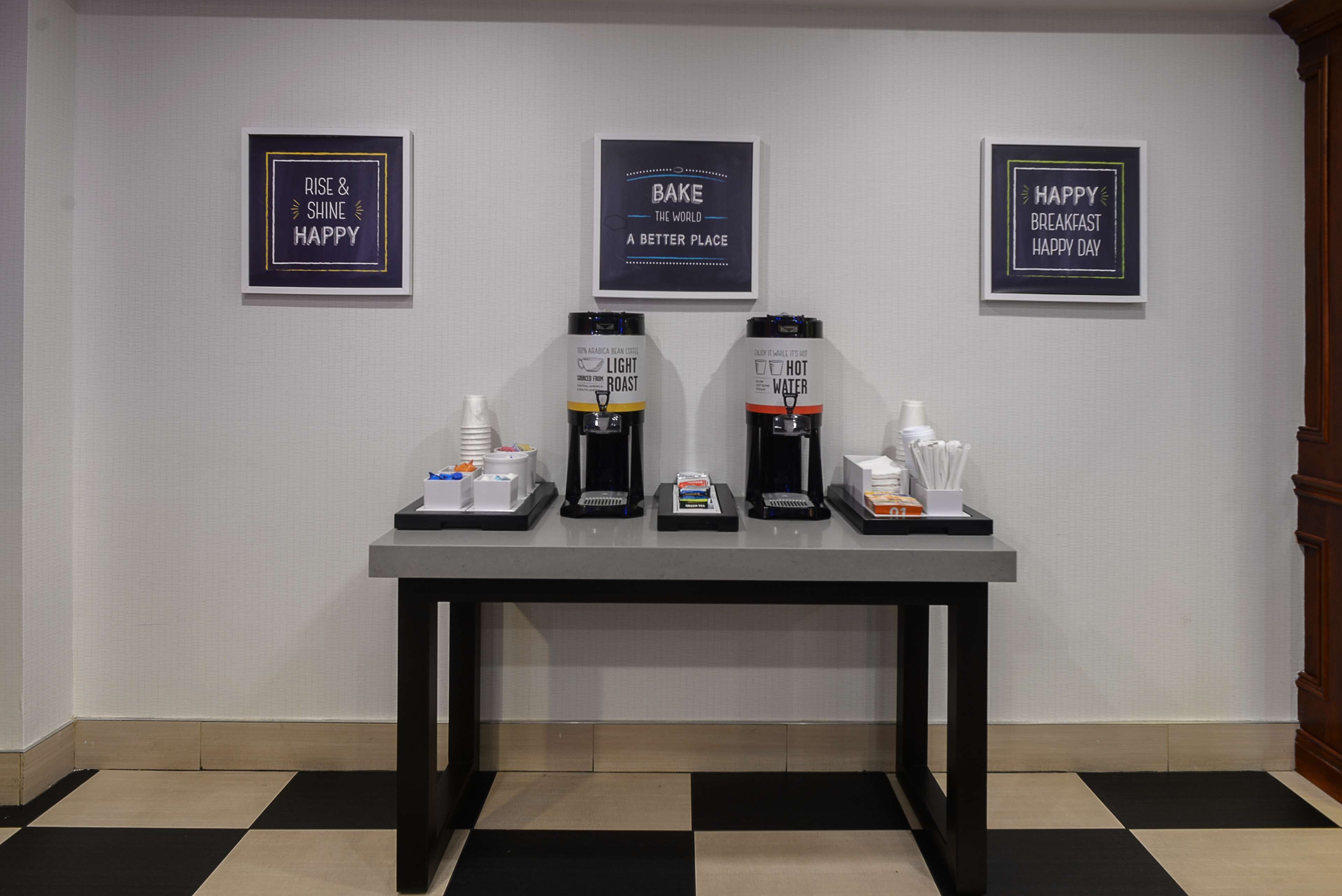 free daily continental breakfast