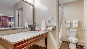 Combined shower/tub, deep soaking tub, free toiletries, hair dryer