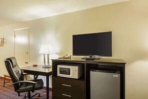 Habitación estándar, 2 camas Queen size, para no fumadores | Ropa de cama de alta calidad, escritorio y insonorización 