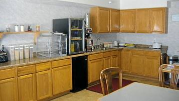 TĂ€gliches inbegriffenes kontinentales FrĂŒhstĂŒck