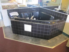 Eenvoudige kamer, 1 kingsize bed, bubbelbad | Bubbelbad