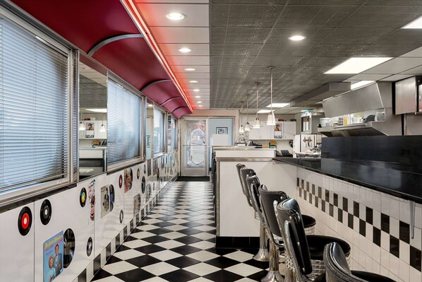 Reception - Baymont by Wyndham Rawlins (Rawlins)