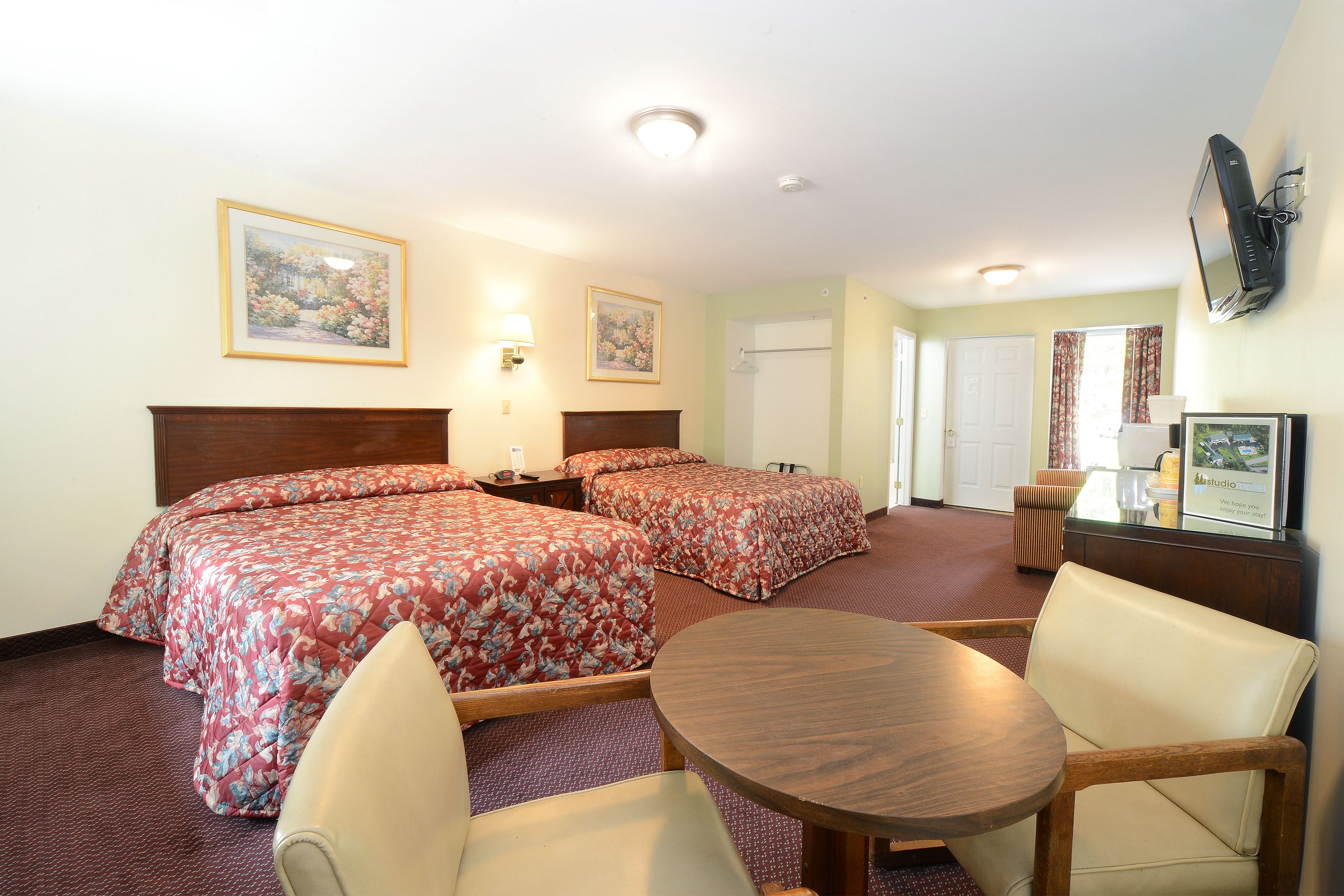 Photo - Studio Motel of Lake George