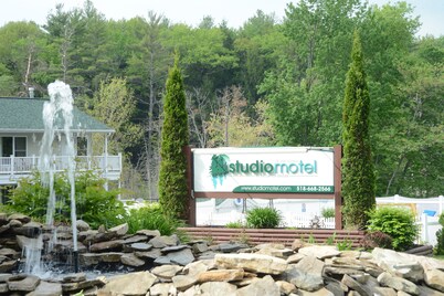 Studio Motel