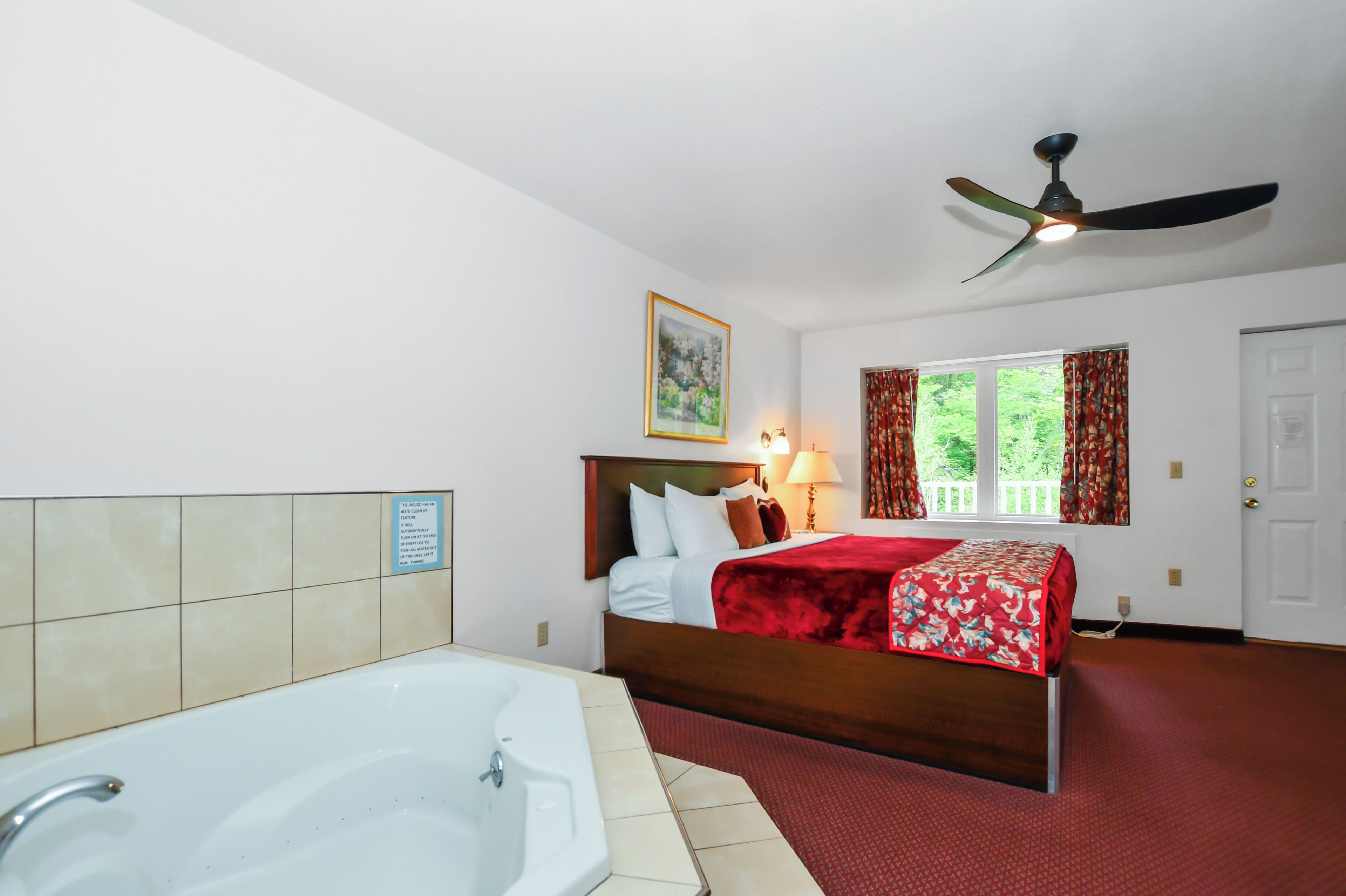 Premium bedding, individually furnished, desk, free WiFi