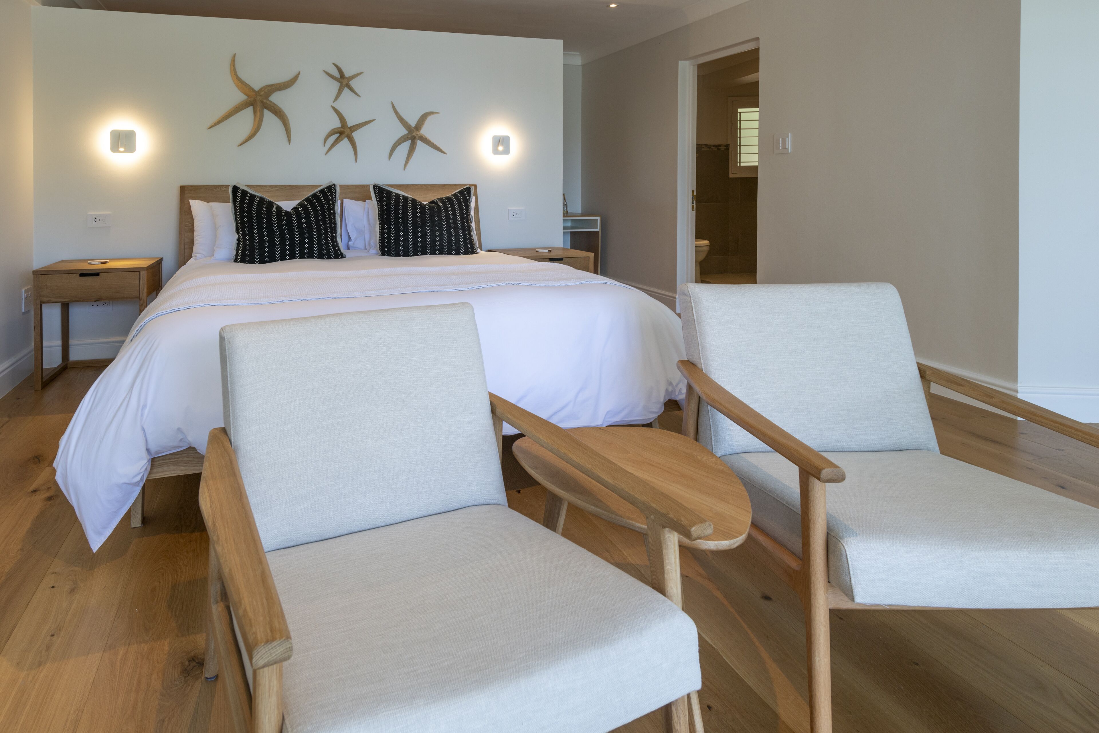 Sängtillbehör av högsta kvalitet, duntäcken och minibar