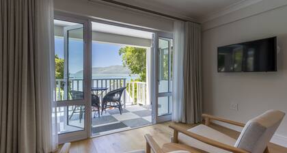 Hide Away Guest House