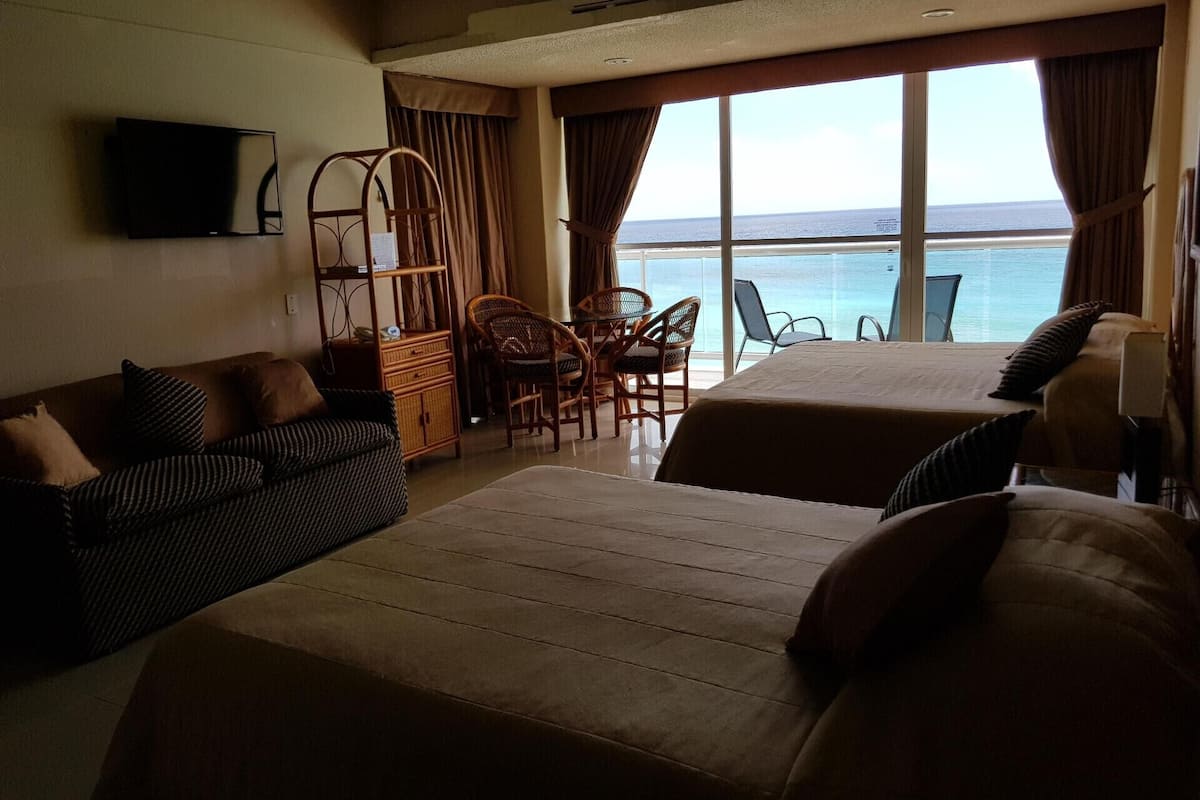 1 bedroom, in-room safe, individually decorated, individually furnished