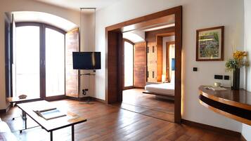 Suite, 1 Double Bed | Premium bedding, pillowtop beds, minibar, in-room safe
