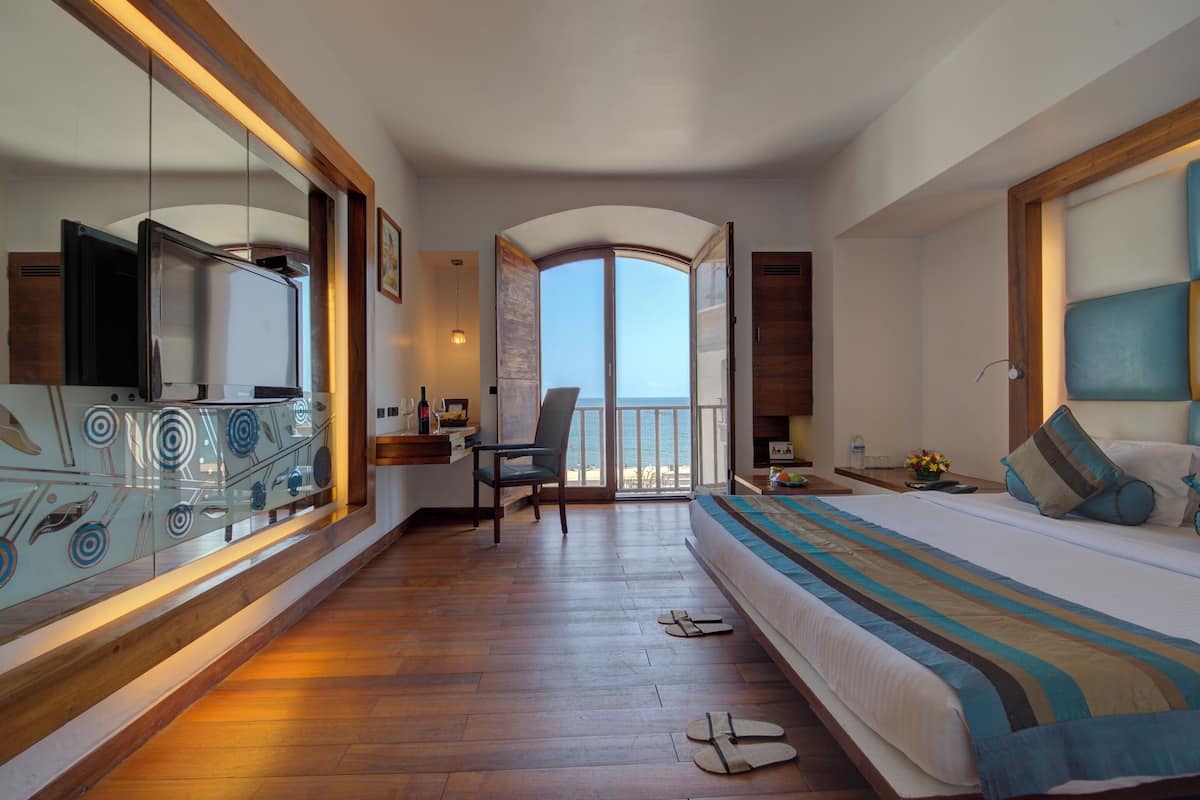 Ropa de cama de alta calidad, colchones con pillow-top y minibar