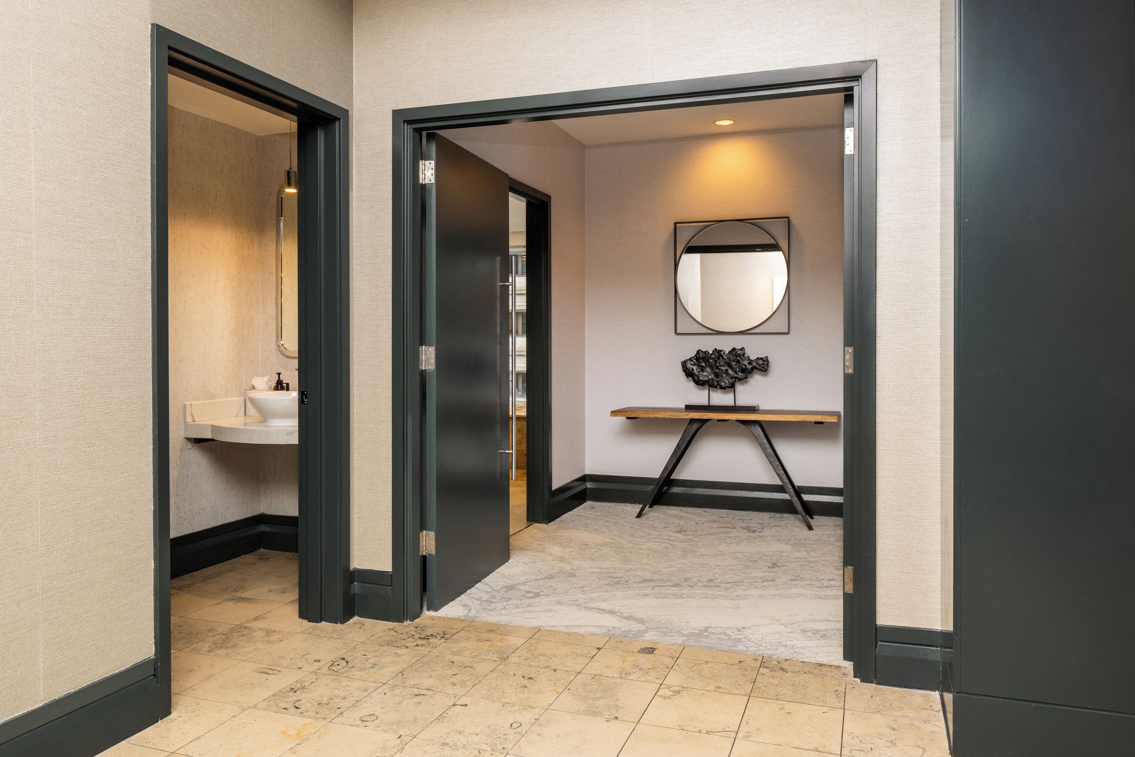 Suite présidentielle | Salle de bain | Baignoire et douche séparées, douche cascade