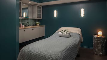 Couples treatment room(s), sauna, body treatments, aromatherapy