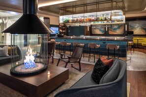 Cocktail bar