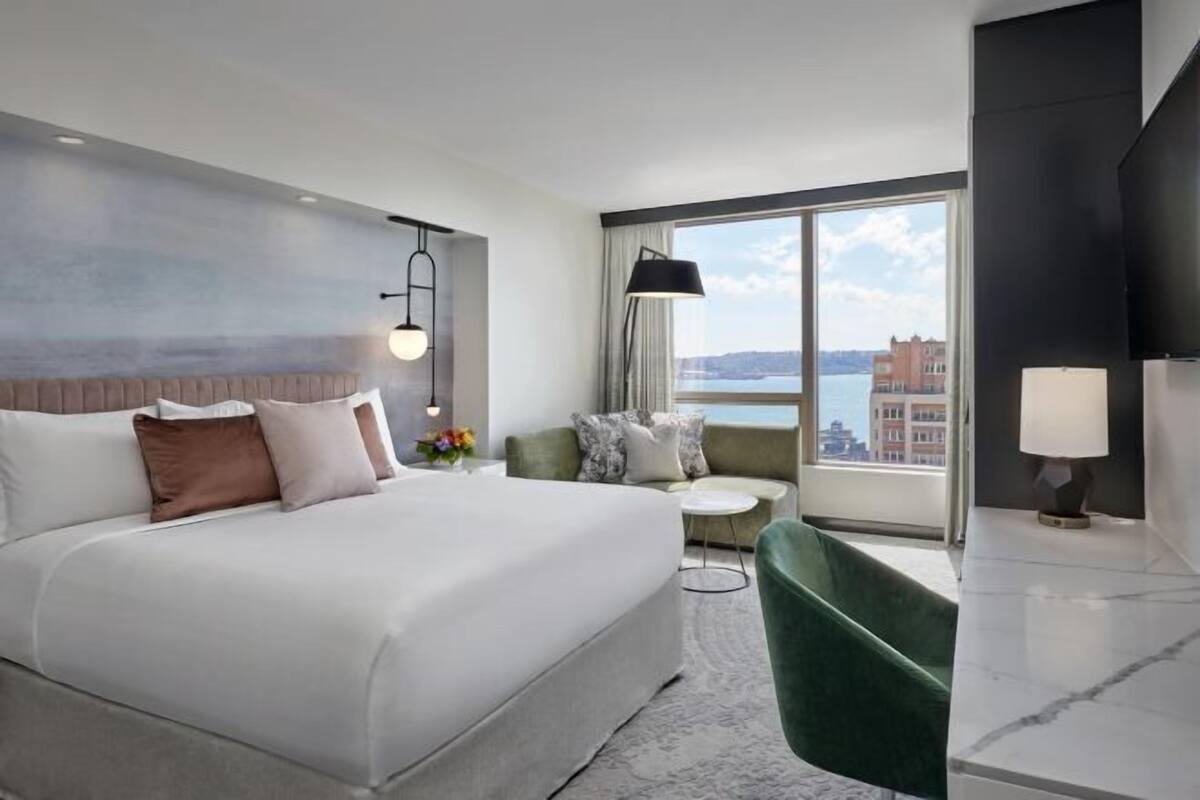 Premium bedding, minibar, in-room safe, desk