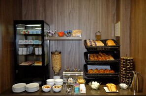Buffet - Hôtel Terminus Orléans (Paris)