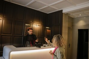 Reception - Hôtel Terminus Orléans (Paris)