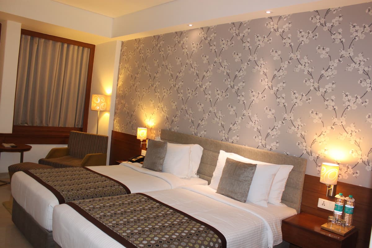 club double or twin room | 1 bedroom, egyptian cotton sheets, premium bedding, down duvets