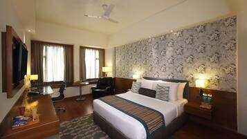 Club Premier Room | 1 bedroom, Egyptian cotton sheets, premium bedding, down duvets