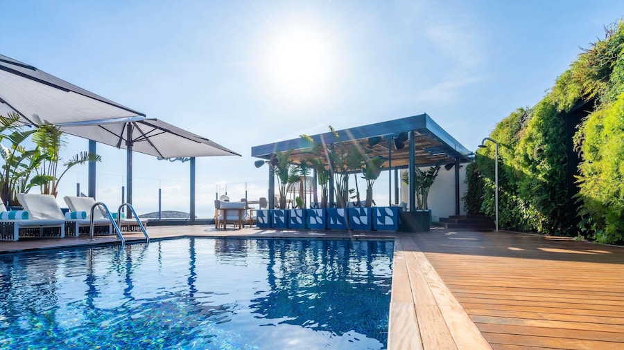 Sofitel Barcelona Skipper