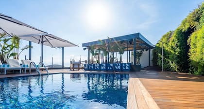 Sofitel Barcelona Skipper