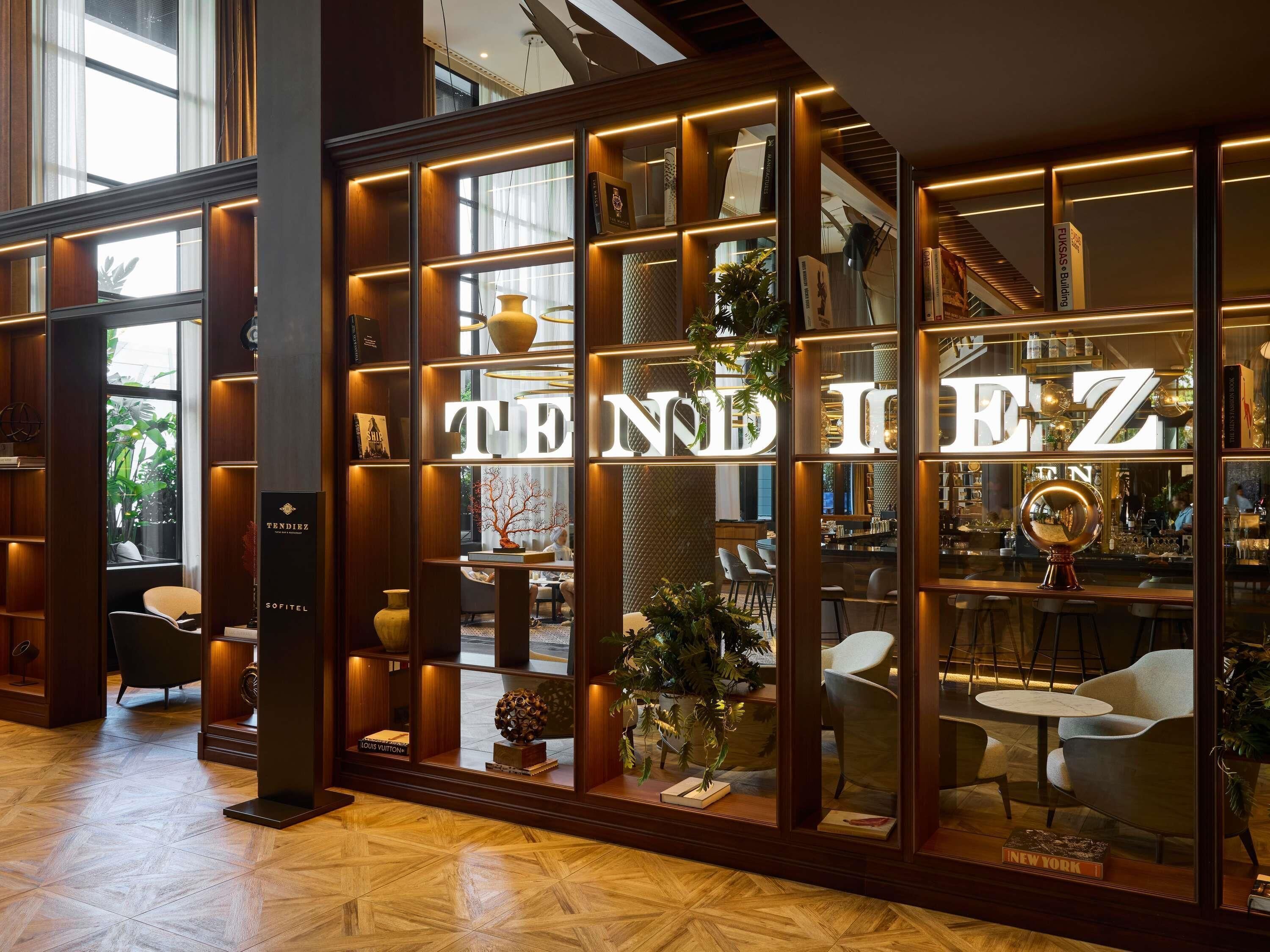 Lobby-Lounge