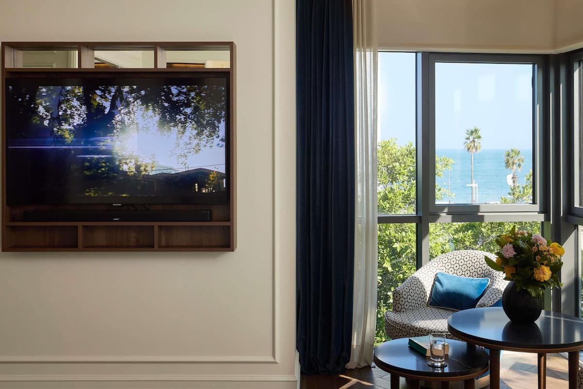 Habitación Premium, 1 cama King size, vista al océano | Ropa de cama hipoalergénica y minibar