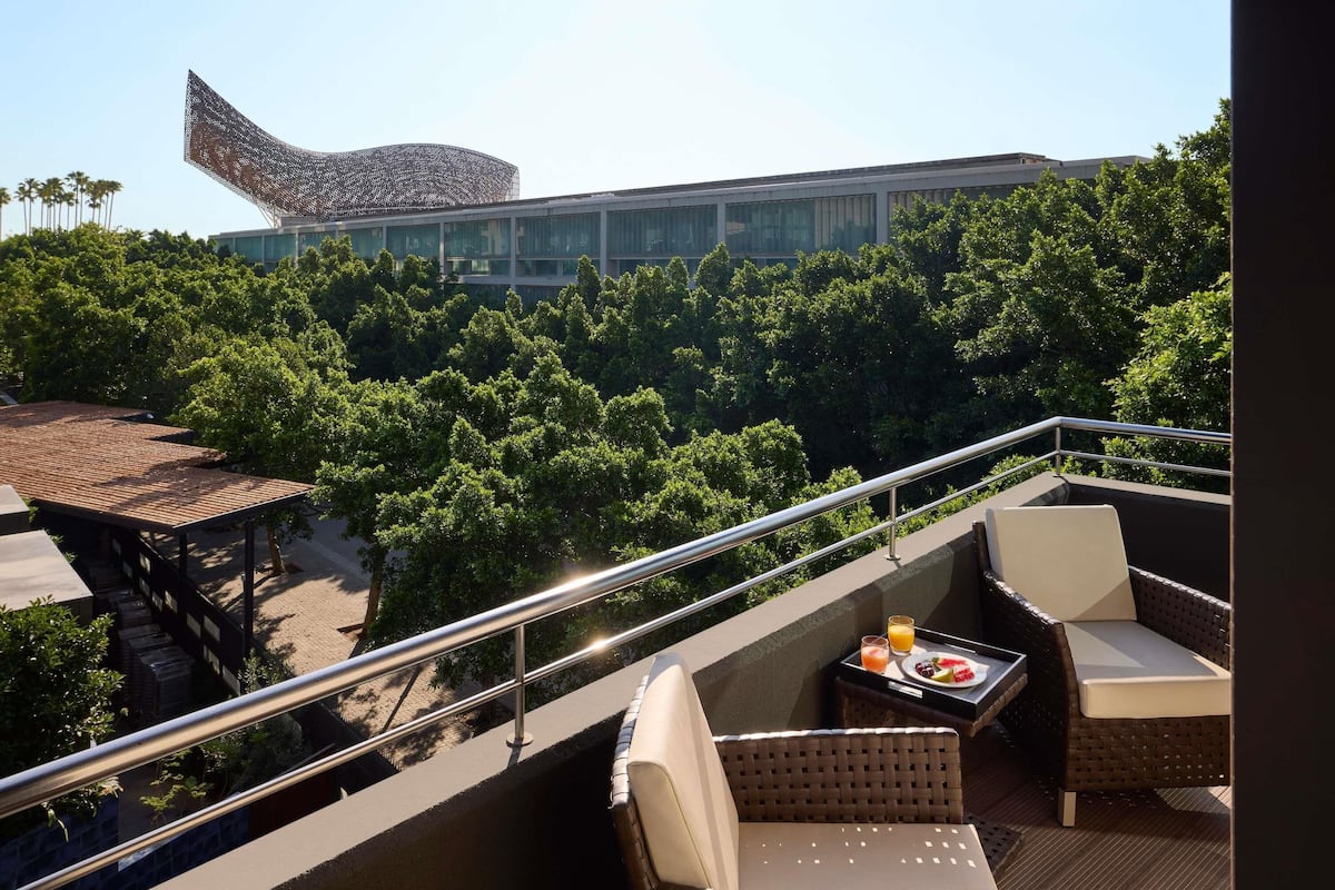 Suite, 1 très grand lit, terrasse (Opera, with a Living room)